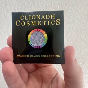 Clionadh Cosmetics Electric Multichrome Eyeshadow Single in Hilt